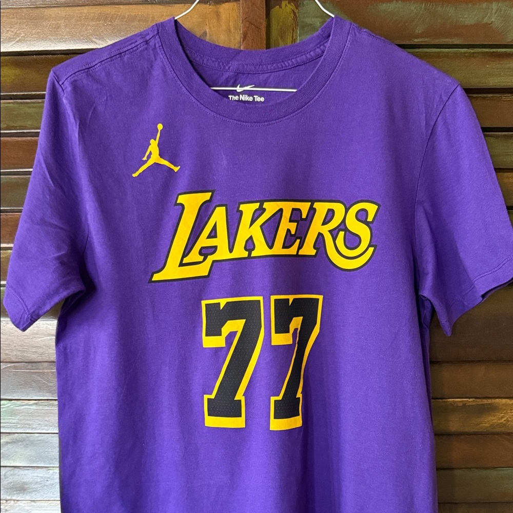 Nike Men’s Luka Doncic Purple Lakers Tee